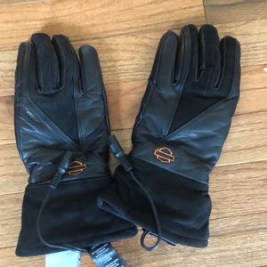Women’s Harley Davidson gloves. Size M